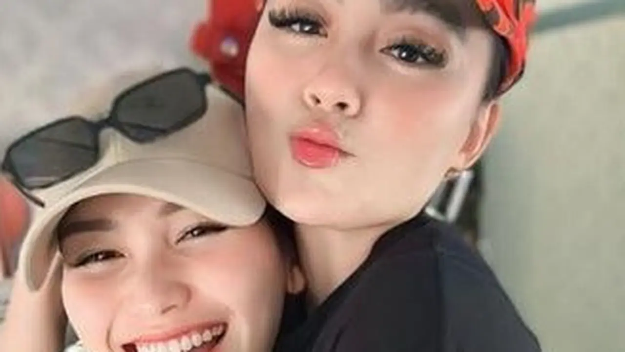 Agnez Mo dan Ayu Ting Ting (Instagram/ayutingting92)