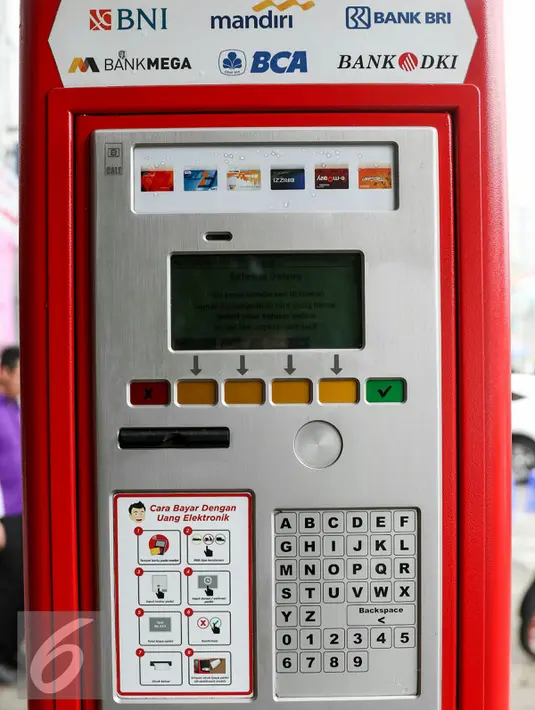 Bentuk mesin terminal parkir elektronik (TPE) atau parkir meter di jalan Sabang, Jakarta, Kamis (25/2). Pemprov DKI Jakarta berencana menambah mesin terminal parkir elektronik (TPE) atau parkir meter. (Liputan6.com/Yoppy Renato)