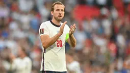 Timnas Inggris berhasil melangkah ke putaran final Piala Dunia 2022 usai menang 10-0 atas San Marino. Kala itu Harry Kane berjasa mencetak empat gol untuk The Three Lions. Kane meruapakan salah satu penyerang termahal di dunia saat ini, yaitu Rp1,6 Triliun. (AFP/Justin Tallis)