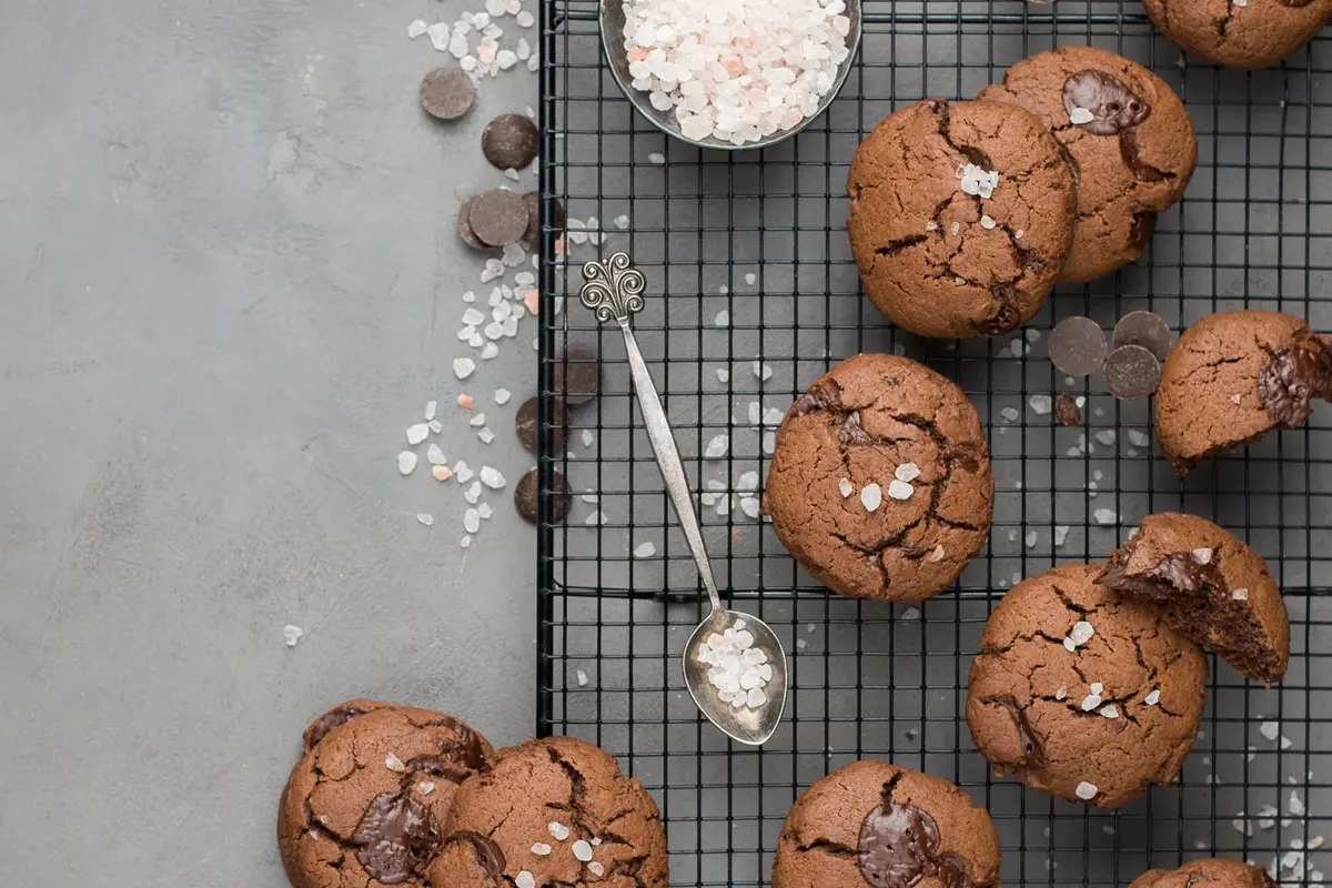 salted chocolate cookies