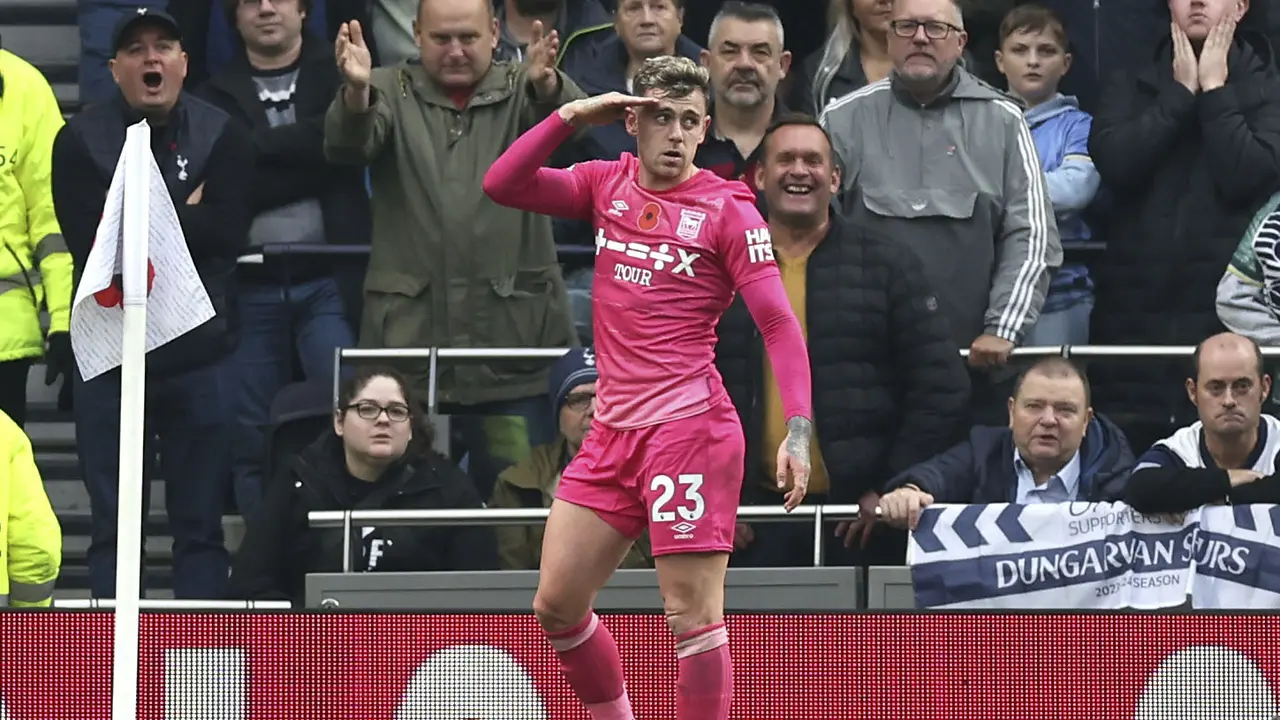 Foto: Kemenangan Perdana Ipswich Town di Liga Inggris, The Tractor Boys Mentas dari Zona Degradasi