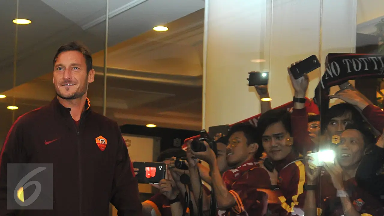 20150725-Pemain AS Roma Tiba di Jakarta