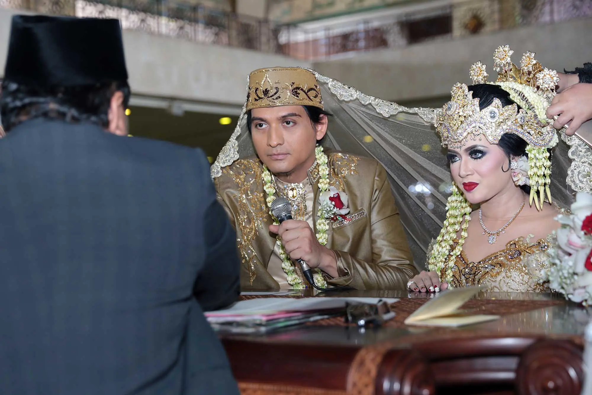 Pernikahan Lucky Hakim dan Tiara Dewi (Deki Prayoga/Bintang.com)