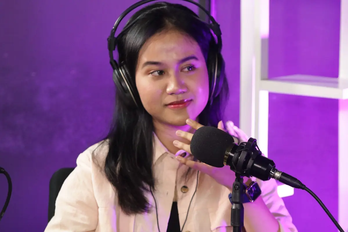 Blak-Blakan Ala Mayang dan Chika