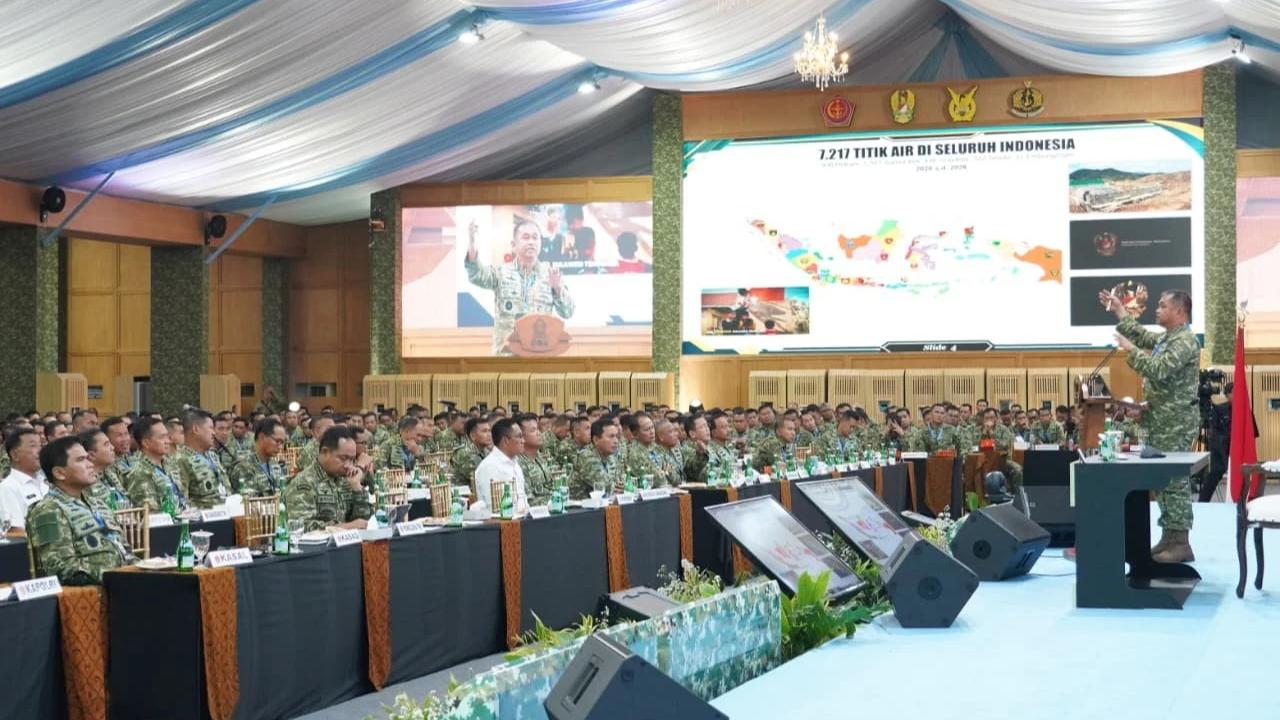 FOTO: Kasad Paparkan Program TNI AD untuk Kesejahteraan Warga