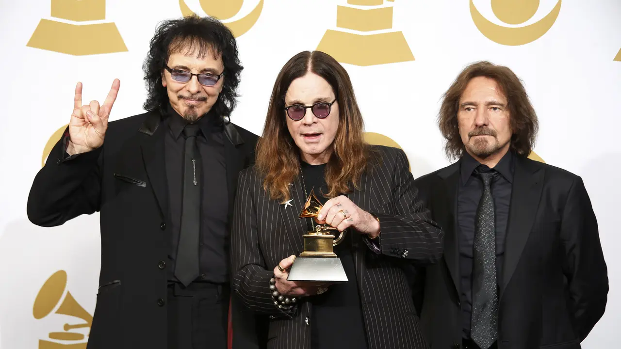 Black Sabbath telah menjual lebih dari 70 juta keping album di seluruh dunia sejak kemunculannya pada 1969 silam.