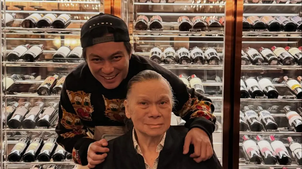 Potret perayaan ulang tahun ayah Baim Wong (Sumber: Instagram/@baimwong)