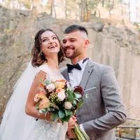 ilustrasi pasangan cinta/Photo by Євгенія Височина on Unsplash