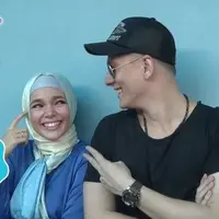 Dewi Sandra sempat menjodoh-jodohkan Bertrand Antolin dengan wanita yang berasal dari Brunei Darussalam.