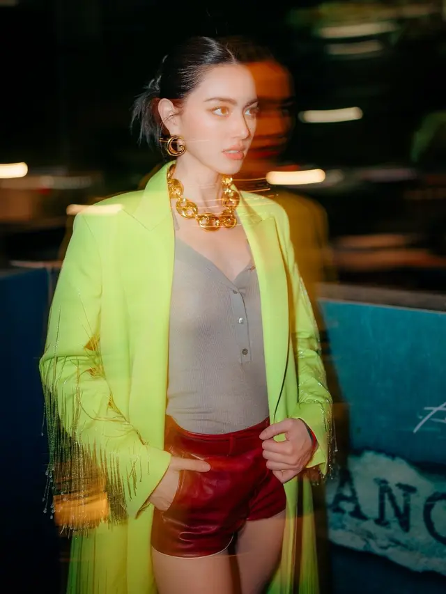 6 Gaya Davika Hoorne dan Mario Maurer Hadiri Gala Dinner di Jakarta, Pose Bareng Pasutri Vino G Bastian dan Marsha Timothy