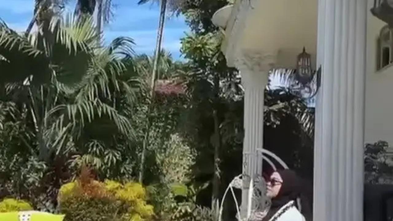 7 Potret Taman Rumah Syahrini di Bogor yang Asri, Banyak Spot Estetik