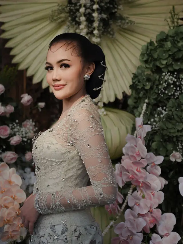 Makeup Calon Menantu Soimah di setelah Siraman. [@lokacinema]