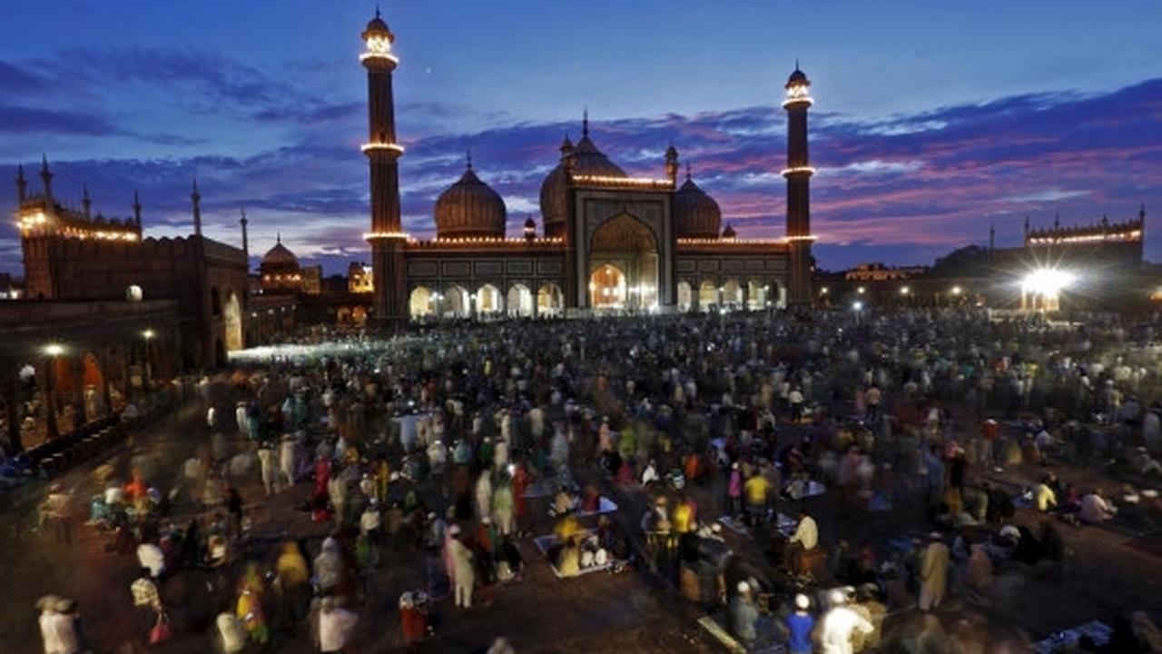 Semarak masjid-masjid agung di dunia ramaikan Ramadan