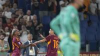 Selebrasi Wesley Franca usai mencetak gol dalam laga AS Roma vs Bologna di Serie A 2025/2026, Minggu (24/8/2025). (AP Photo/Gregorio Borgia)