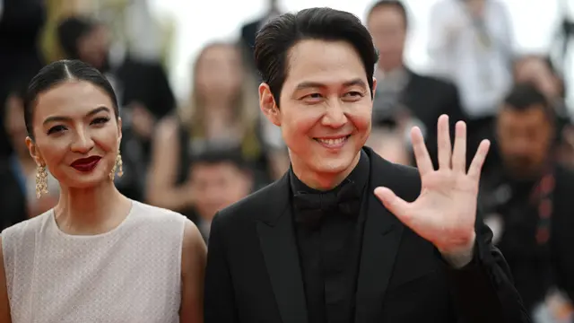 Raline Shah dan Lee Jung Jae di Red Carpet Cannes Film Festival