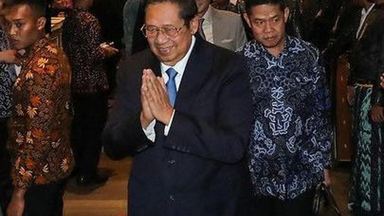Presiden RI ke-6 Susilo Bambang Yudhoyono juga hadir ditemani Ibas Yudhoyono.