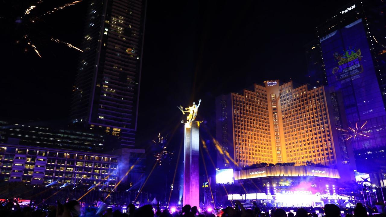 Malam Tahun Baru 2025 di Bundaran HI