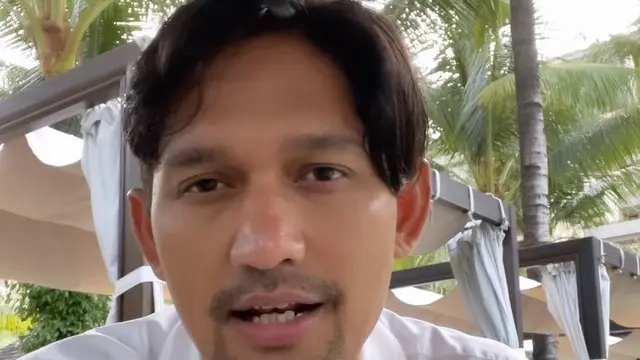Ibnu Jamil (https://www.instagram.com/p/CiFLbYJpVZi/)
