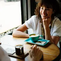 Bahasa tubuh orang PDKT/copyright: usnplash/rawpixel