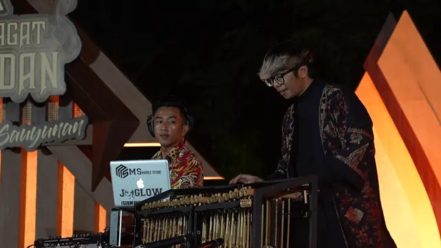 Manshur Angklung