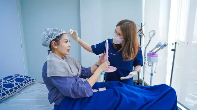 Nindy Ayunda menjajal Morpheus 8, alat canggih di dunia kecantikan yang sudah banyak dipakai oleh artis luar negeri (ist)