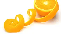 Bukan cuma buahnya, kulit jeruk pun bisa dijadikan resep kecantikan alami. (Foto: topnaturalremedies.net)