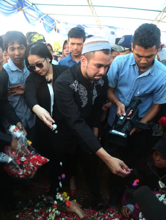 Raffi Ahmad telah selesai menjalankan umrah, lalu apa yang dilakukannya kemudian?