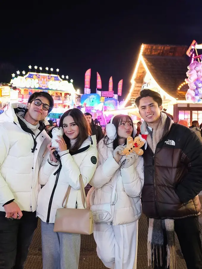 Couple Goals! El Rumi dan Syifa Hadju Tampil Kompak dengan Jaket Puffer Kembar saat Liburan di Eropa