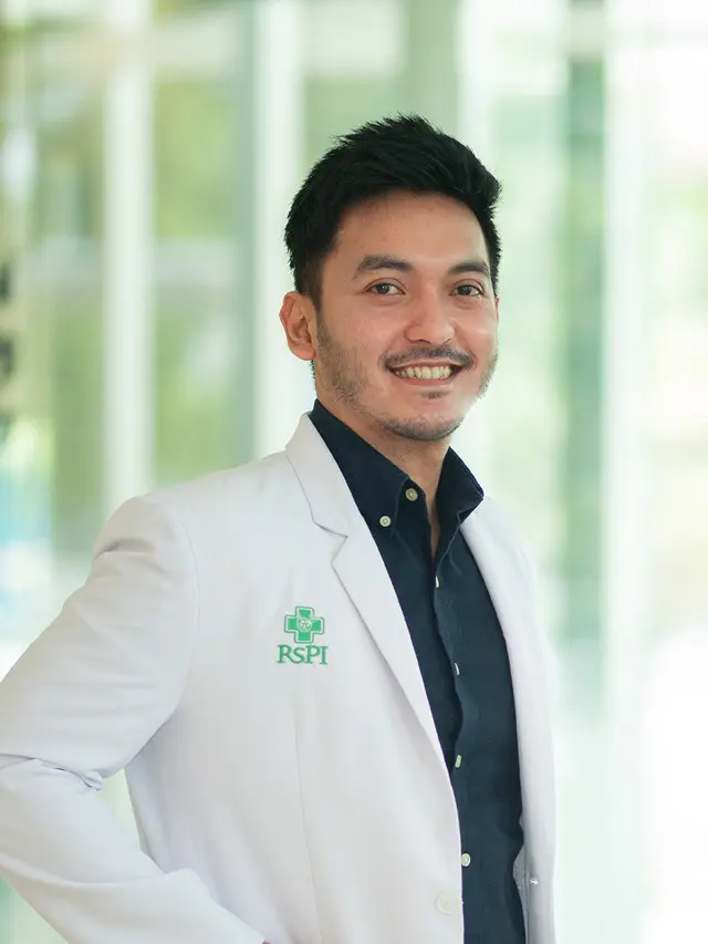 Dokter spesialis dermatologi venerologi estetika Irwan Saputra Batubara dari RS Pondok Indah – Bintaro Jaya mengatakan tentang efek paparan sinar UV berlebih.