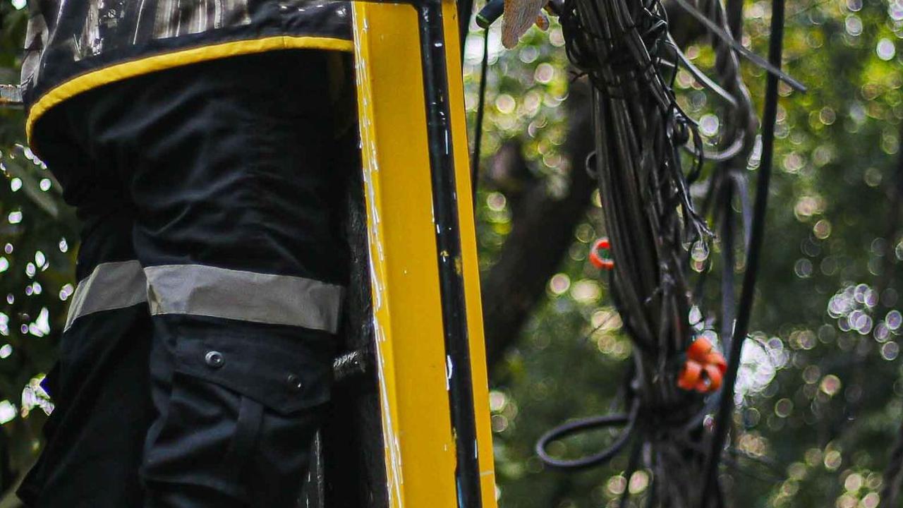 Penertiban ini dilakukan untuk memberikan keamanan dan kenyamanan para pengguna jalan yang melintasi kawasan tersebut.