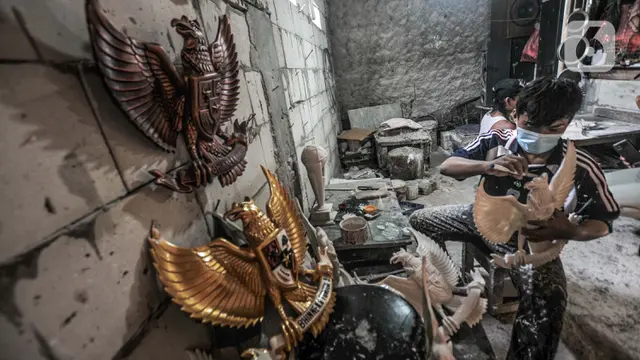 Industri Pembuatan Patung Garuda Pancasila