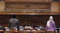 Ketua DPR RI Puan Maharani (tengah) bersama Wakil Ketua DPR RI Sufmi Dasco Ahmad (kiri) dan Muhaimin Iskandar (kanan) saat memimpin rapat paripurna ke-15 masa sidang IV tahun 2020-2021 di Kompleks Parlemen, Senayan, Jakarta, Selasa (23/3/2021). (Liputan6.com/Angga Yuniar)