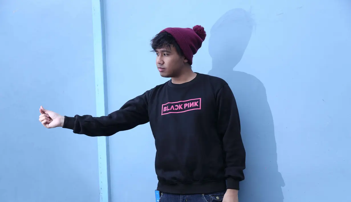 "Alasannya karena mumpung ada temannya. Kedua berat badan semakin tidak kondusif seperti apa susahnya menahan nafsu," Joshua Suherman. (Nurwahyunan/Bintang.com)