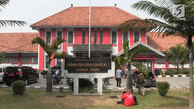 Ombudsman RI lakukan sidak ke lapas Sukamiskin, Bandung. Ditemukan kamar milik Setya Novanto lebih luas dibandingkan yang lainnya.