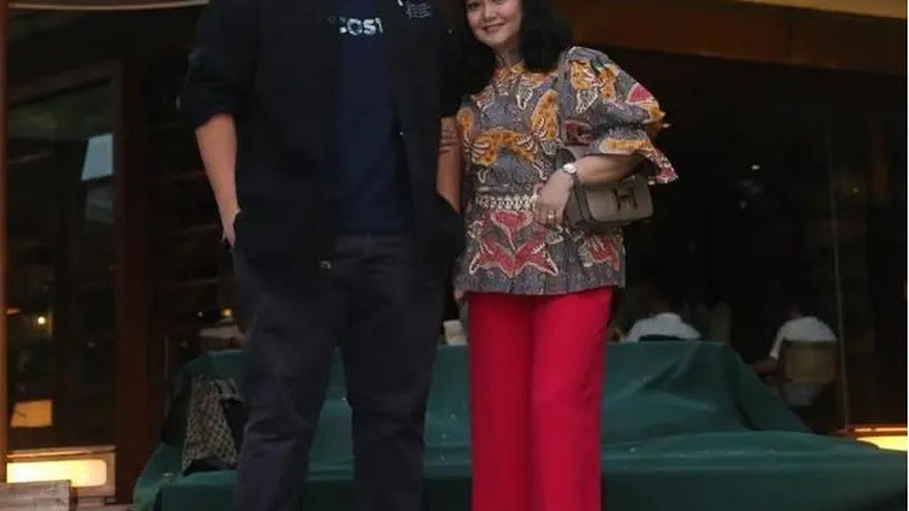 8 Potret Kedekatan Bella Saphira dengan Putra Sambungnya