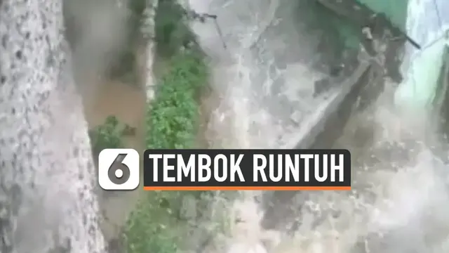 VIDEO: Rekaman Pria Nyaris Tertimpa Tembok Runtuh Akibat Banjir