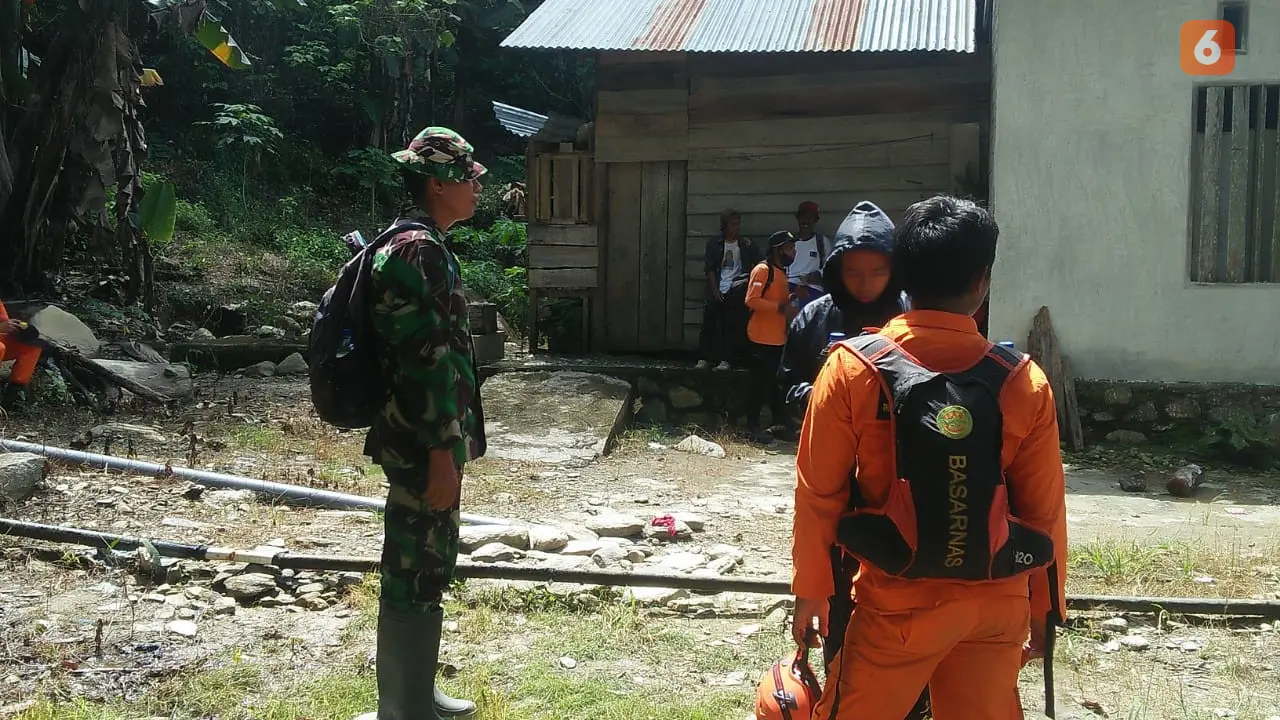 Petugas Sar gabungan pencari dua bocah hilang di parimo