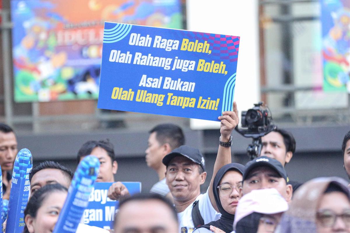 FOTO: Antuasia Warga Warga Ikuti Fun Walk Peringatan Hari Kekayaan Intelektual