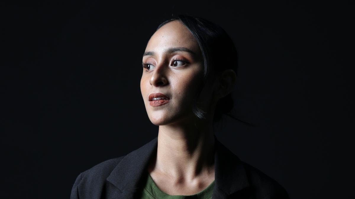 Kaki Sallum Ratu Bengkak karena Pakai Prostetis 3,5Kg Saat Syuting Film Tumbal Darah, Begini Ceritanya