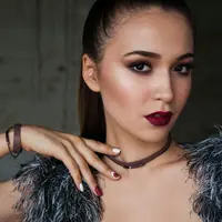 Ilustrasi makeup dengan highlighter/ copyright pixels/pixabay