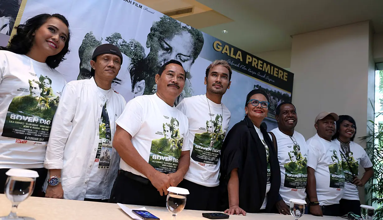  "Dilatih sebentar aja, kasih dialog, dia nangis beberapa kali sampai kami tersentuh dia nangis. Ini meyakinkan saya, ini baru awal. Ini pucuk dicinta ulam pun tiba,” tutur Christine Hakim. (Nurwahyunan/Bintang.com)