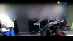 Seorang pelajar diketahui menampar empat pelajar perempuan lainnya yang dianggap membangkang.