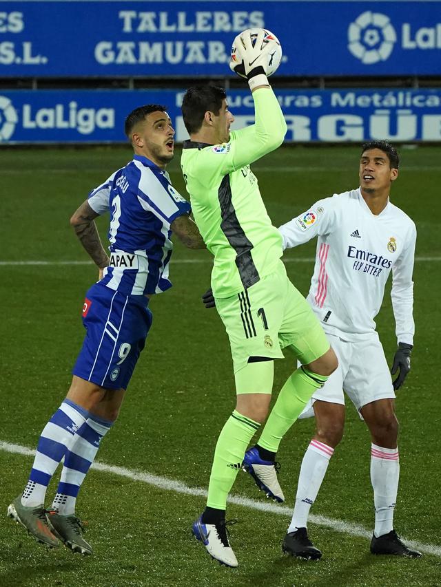 Real Madrid Menang Besar di Markas Deportivo Alaves