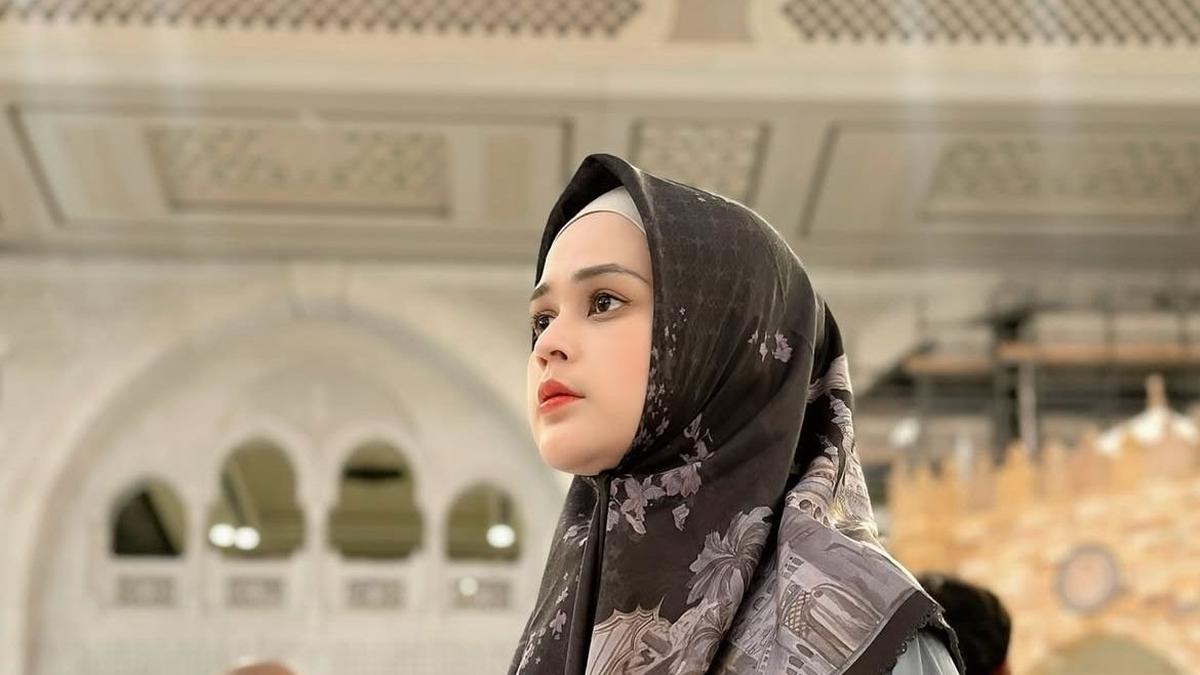 6 Gaya Hijab Cut Meyriska Terbaru yang Bisa Jadi Inspirasi