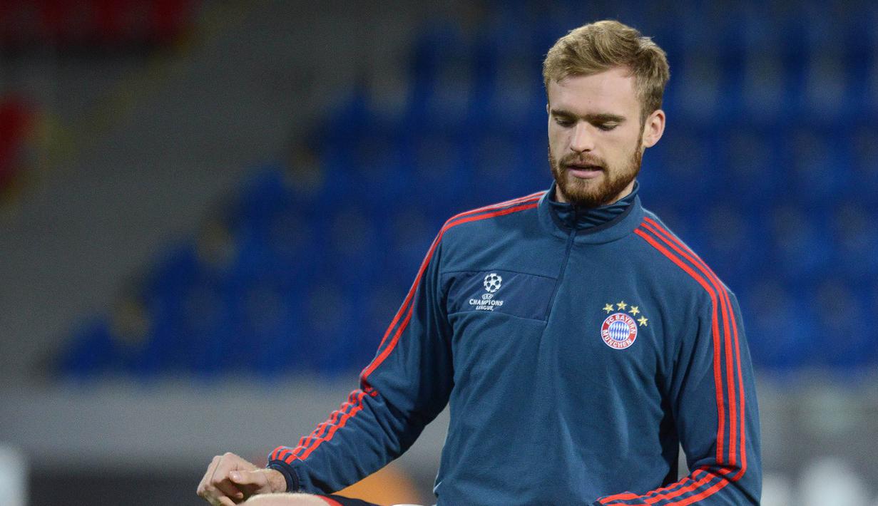 3. Jan Kirchhoff - Didatangkan gratis dari Mainz 05, bek yang oernah membela Jerman U21 tersebut hanya bermain selama 144 menit bersama Bayern Munchen. Musim berikutnya pemain 27 tahun tersebut justru dipinjamkan ke Schalke 04. (AFP/Michal Cizek)