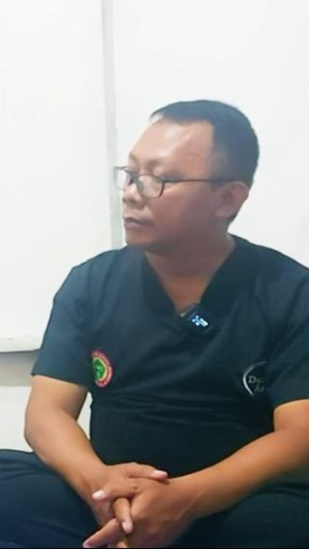 "Bapak ke Jakarta dengan tujuan," tanya Asril.<br><br>"Dandan menjadi waria," jawab Aldioanto.&nbsp;<br>
