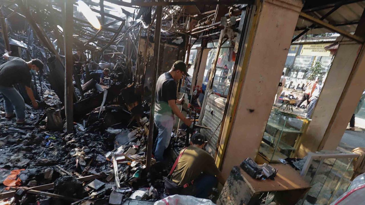 Jerit Pedagang Pasar Taman Puring, Rugi Rp40 Juta Akibat Kios Ludes Terbakar