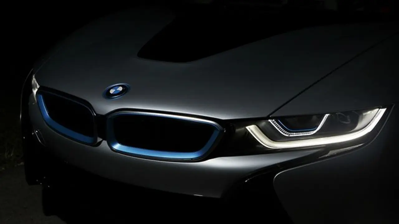 BMW Ciptakan Kembaran Sedan Seri 3 Versi Penggerak Listrik