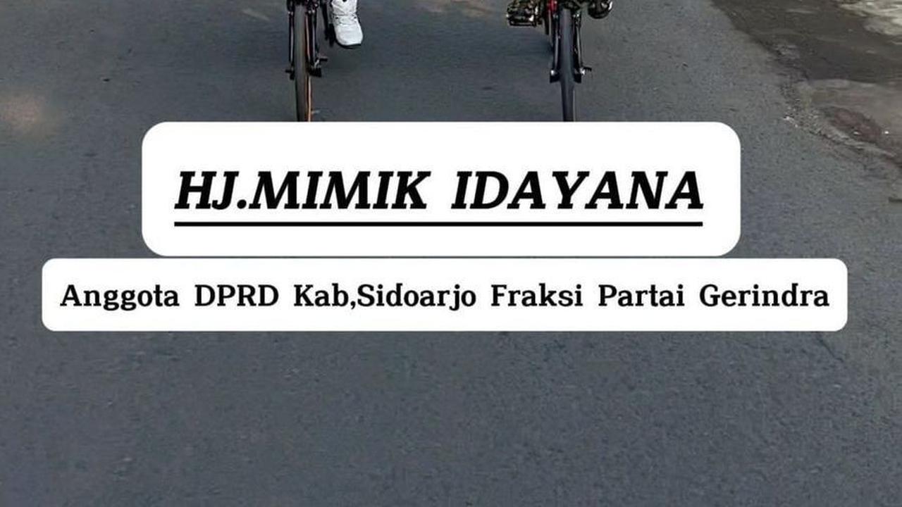 Selain itu, Mimik Idayana juga kerap bersepeda sambil menyapa masyarakat Sidoarjo.