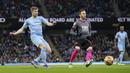 Berlangsung di Etihad Stadium, Manchester City benar-benar mendominasi jalannya pertandingan sejak dimulainya babak pertama. Ketika laga baru berjalan lima menit, The Cityzens berhasil membuka keunggulan lewat Kevin De Bruyne. (AP/Scott Heppell)